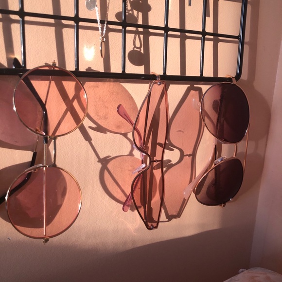 LULU’S Pink Small Sunglasses - Picture 3 of 9